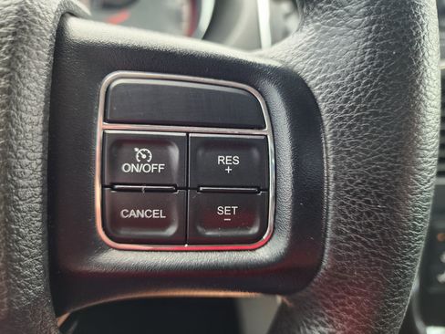 Used 2019 Dodge Grand Caravan SE w/ UConnect Hands-Free Group FWD image 20