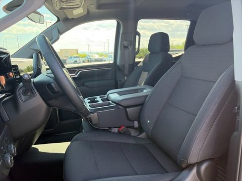 Used 2025 Chevrolet Silverado 1500 LT AWD/4WD image 18