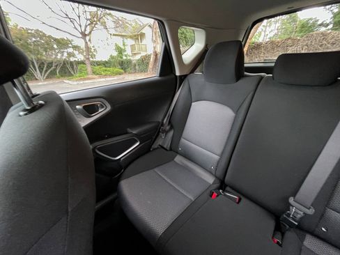 Used 2025 Kia Soul LX w/ LX Technology Package image 37