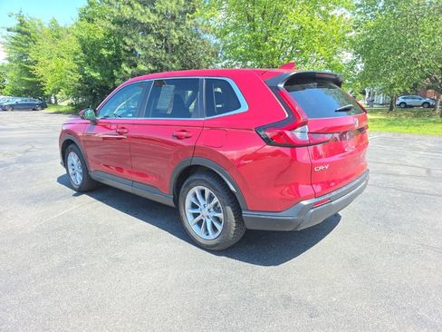 Used 2024 Honda CR-V EX image 5