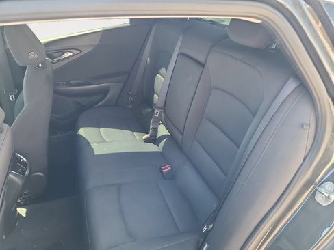 Used 2018 Chevrolet Malibu LT FWD image 13