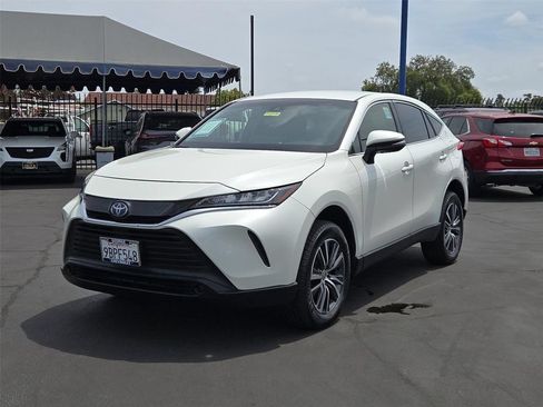 Used 2022 Toyota Venza LE AWD/4WD image 33