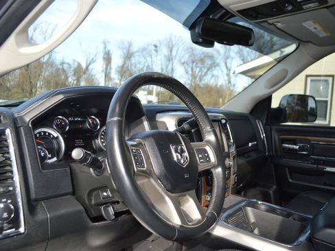 Used 2017 RAM 3500 Laramie image 14