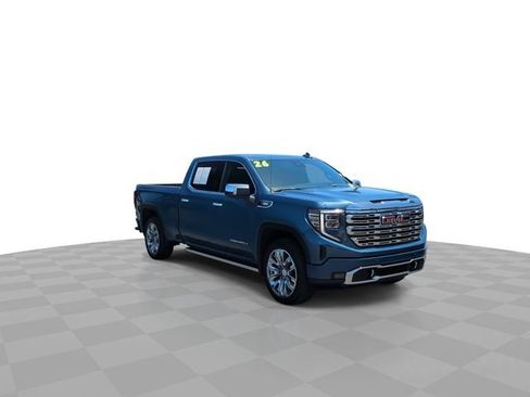 Used 2026 GMC Sierra 1500 Denali w/ Denali Reserve Package AWD/4WD image 3