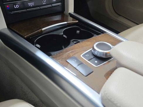 Certified 2016 Mercedes-Benz E 350 Sedan image 34