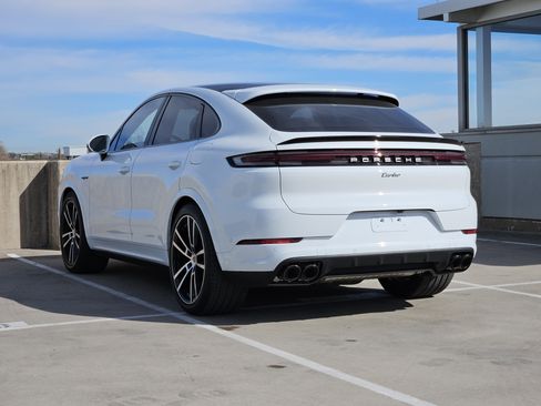 Certified 2026 Porsche Cayenne Turbo image 3