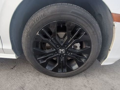 Used 2025 Honda Odyssey Sport-L image 33