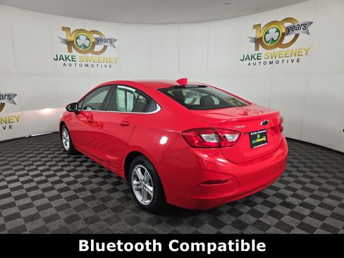 Used 2018 Chevrolet Cruze LT FWD image 6