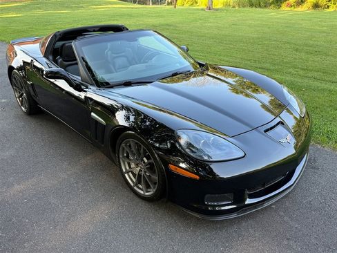 Used 2013 Chevrolet Corvette Grand Sport w/ 3LT Preferred Equipment Group RWD image 29