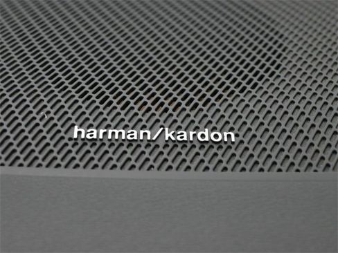 Used 2021 Volvo XC40 P8 Recharge w/ Advanced Package image 25