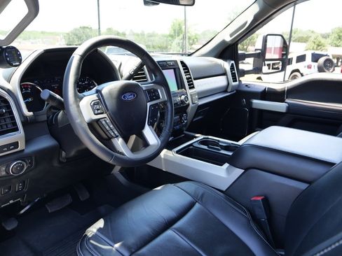 Used 2020 Ford F250 Lariat w/ Lariat Ultimate Package AWD/4WD image 30