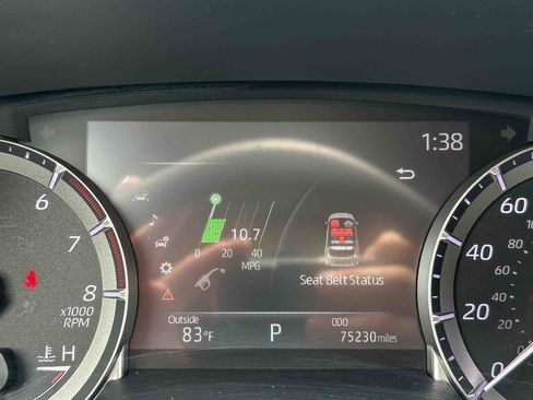 Used 2023 Toyota Highlander XLE AWD/4WD image 27