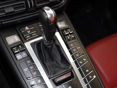 Used 2021 Porsche Macan S image 7