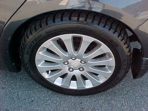 Used 2010 Subaru Impreza 2.5i Premium image 8