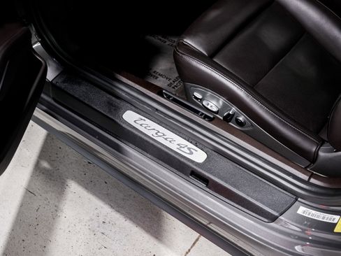 Used 2017 Porsche 911 Targa 4S image 25