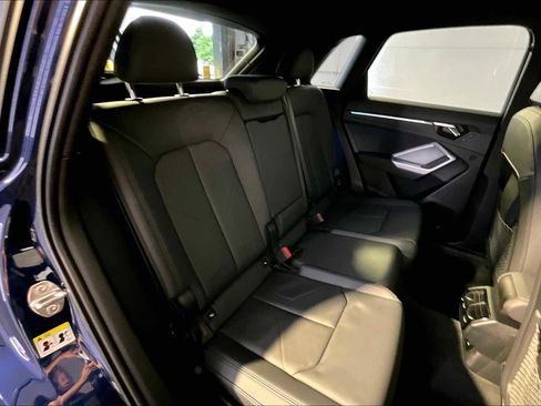Used 2024 Audi Q3 2.0T Premium Plus w/ Premium Plus Package image 19