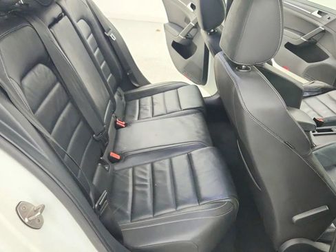 Used 2017 Volkswagen Golf R DCC & Navigation 4Motion image 35