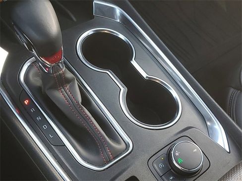 Certified 2023 Chevrolet Traverse RS image 30