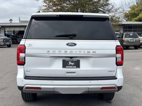 Used 2024 Ford Expedition Max XLT RWD image 4
