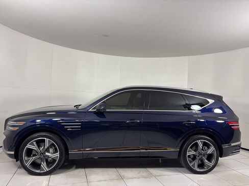 Used 2025 Genesis GV80 3.5T Prestige image 2