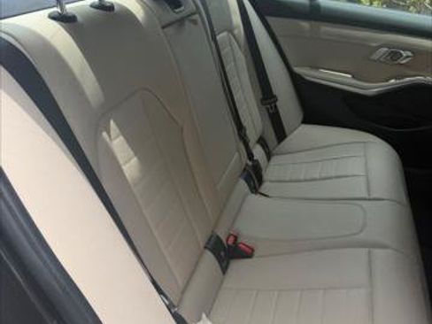 Used 2020 BMW 330i Sedan w/ M Sport Package RWD image 19