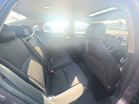 Certified 2018 Honda Civic EX image 28