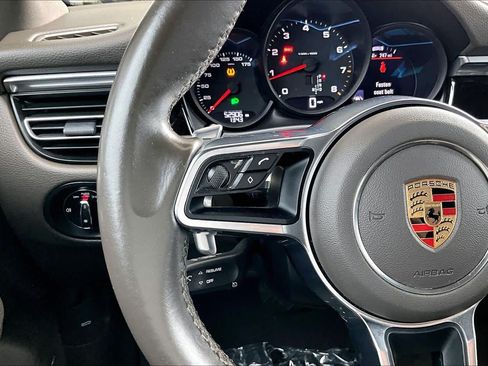 Used 2019 Porsche Macan AWD/4WD image 21