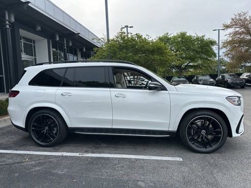 New 2026 Mercedes-Benz GLS 450 4MATIC image 8