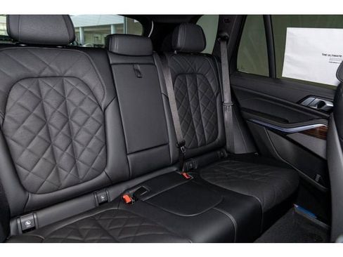 Used 2026 BMW X5 xDrive40i w/ Premium Package image 70