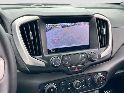 Used 2020 GMC Terrain SLT w/ Preferred Package image 14