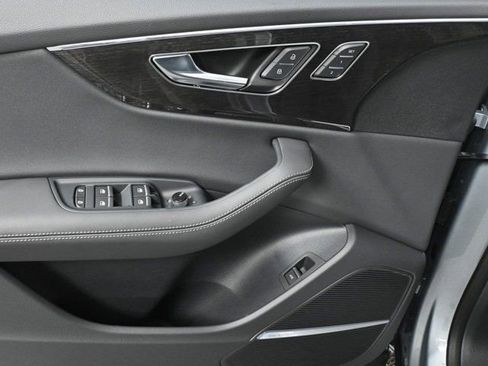 New 2025 Audi Q8 Premium Plus image 6