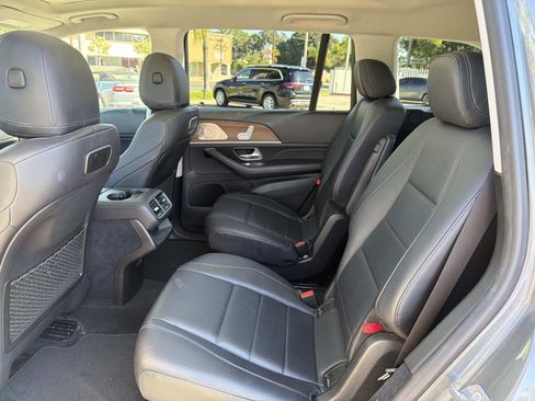 Used 2020 Mercedes-Benz GLS 450 GLS 450 4MATIC SUV AWD image 21