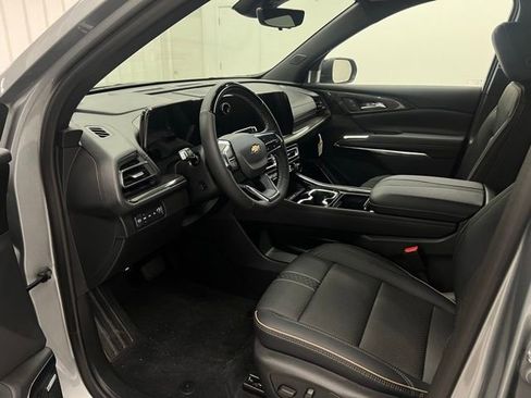 New 2026 Chevrolet Traverse High Country w/ LPO, Floor Liner Package AWD/4WD image 6