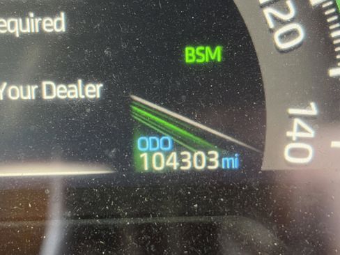 Used 2021 Toyota RAV4 Limited image 23