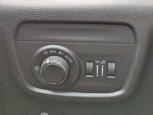 New 2026 Jeep Grand Cherokee L Laredo RWD image 25
