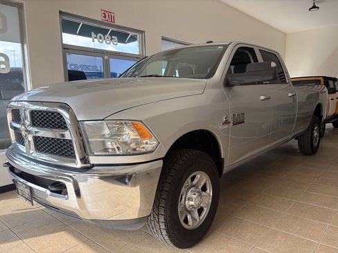Used 2014 RAM 2500 SLT image 3