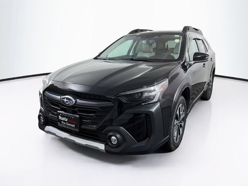 Used 2024 Subaru Outback Limited AWD/4WD image 3