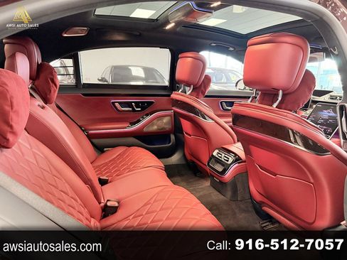Used 2022 Mercedes-Benz S 500 4MATIC image 1