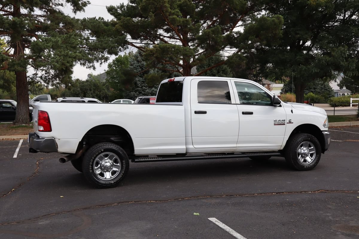 Used 2018 RAM 2500 Tradesman w/ Chrome Appearance Group AWD/4WD image 4