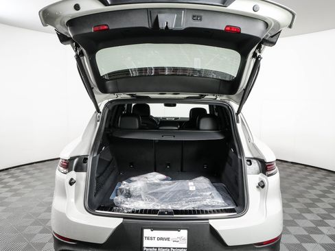 New 2026 Porsche Cayenne AWD/4WD image 31