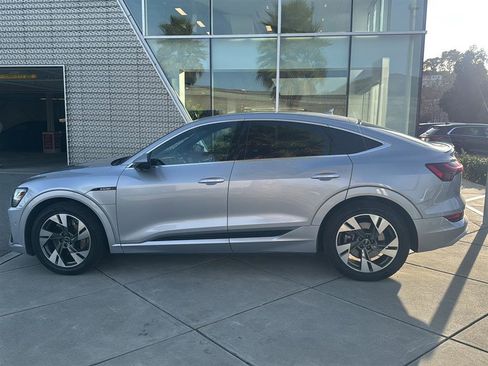 Used 2023 Audi e-tron Premium Plus w/ Premium Plus Package image 9