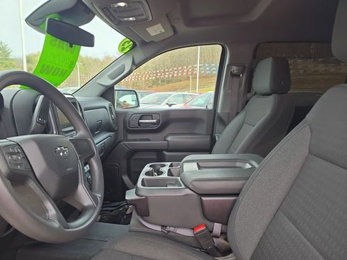 Used 2023 Chevrolet Silverado 1500 Custom Trail Boss w/ LPO, Dark Essentials Package image 12