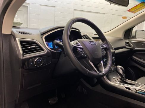 Used 2018 Ford Edge SEL w/ Equipment Group 201A FWD image 19