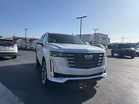 Used 2022 Cadillac Escalade Premium Luxury Platinum image 7