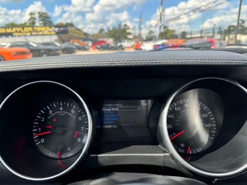 Used 2019 Ford Mustang GT image 38