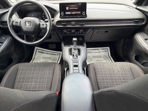 Used 2025 Honda HR-V Sport image 15