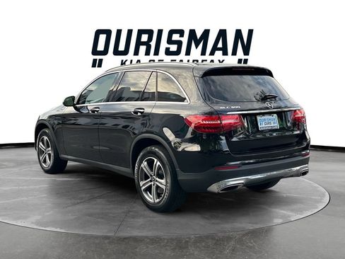 Used 2018 Mercedes-Benz GLC 300 4MATIC image 4