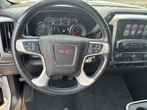 Used 2018 GMC Sierra 1500 SLE w/ SLE Value Package AWD/4WD image 16