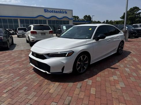 Certified 2025 Honda Civic Sport image 32