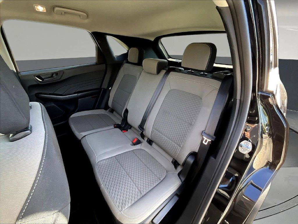 Used 2022 Ford Escape SE FWD image 23